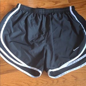 Black nike shorts